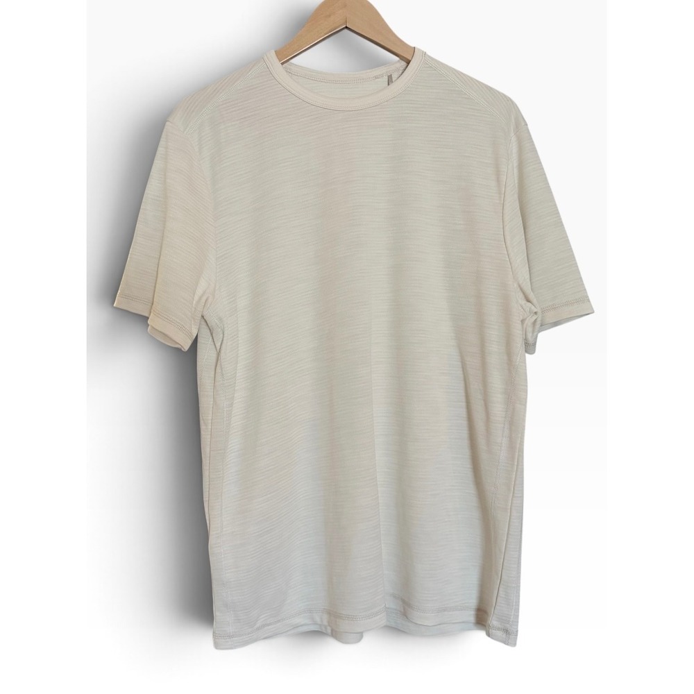 Tommy Bahama Men M IslandZone Tencel Coolmax Performance Crew Neck T-Shirt Cream